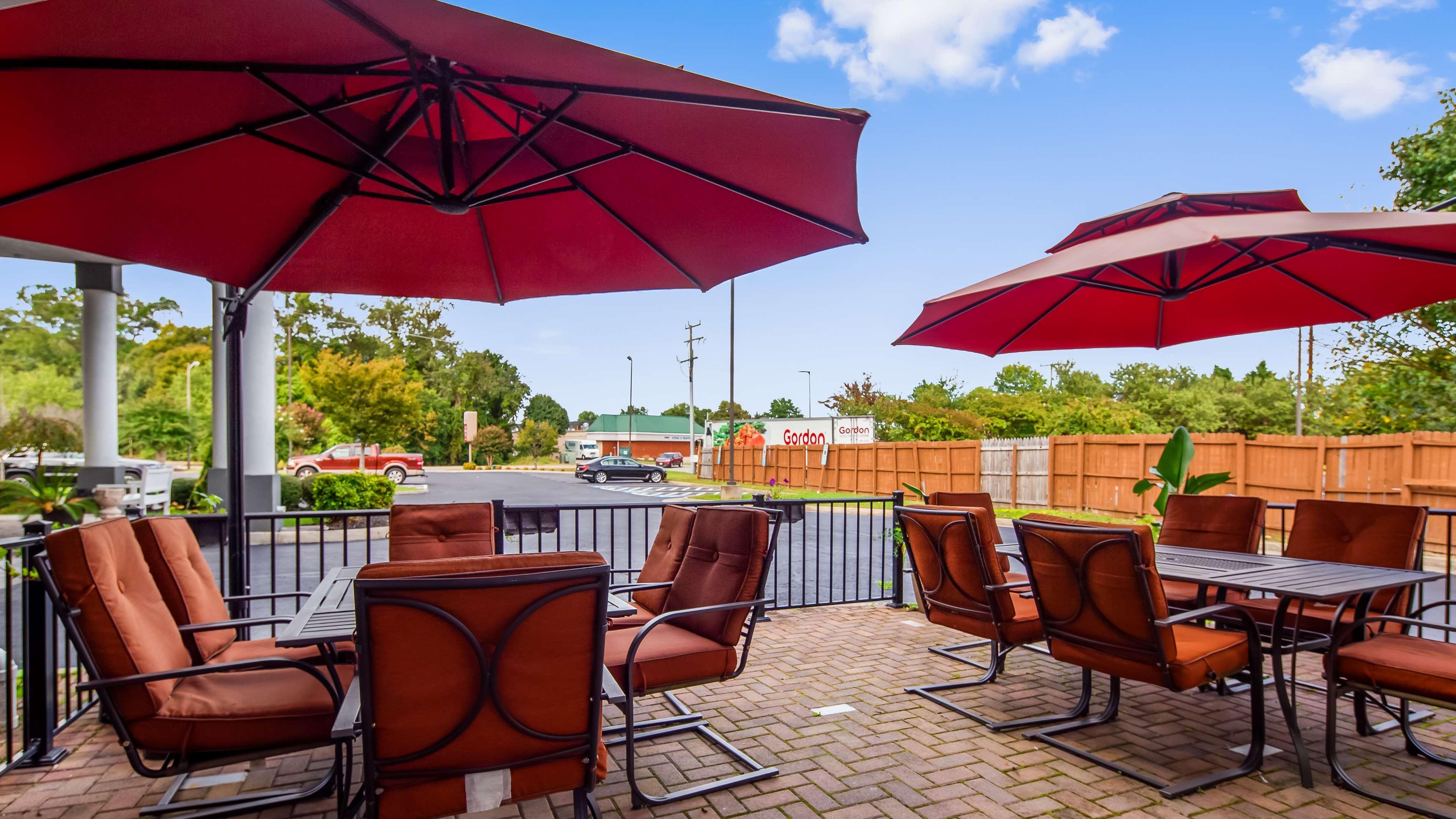 Best Western Plus Newport News Exteriör bild