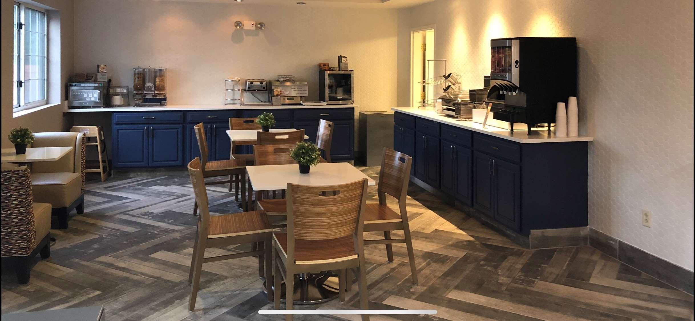 Best Western Plus Newport News Exteriör bild