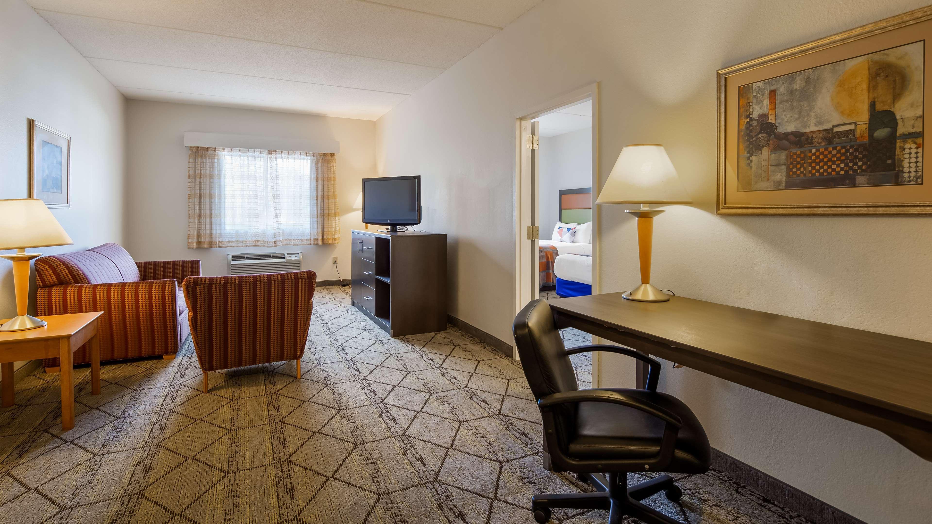 Best Western Plus Newport News Exteriör bild