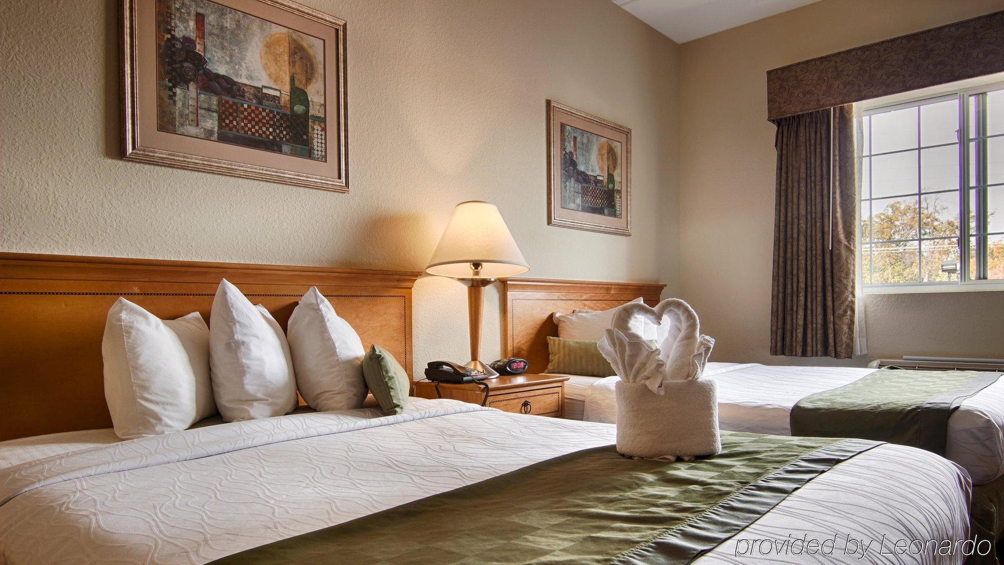 Best Western Plus Newport News Exteriör bild