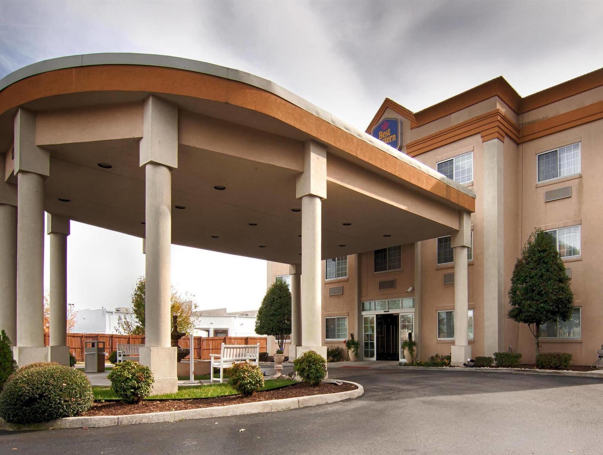 Best Western Plus Newport News Exteriör bild