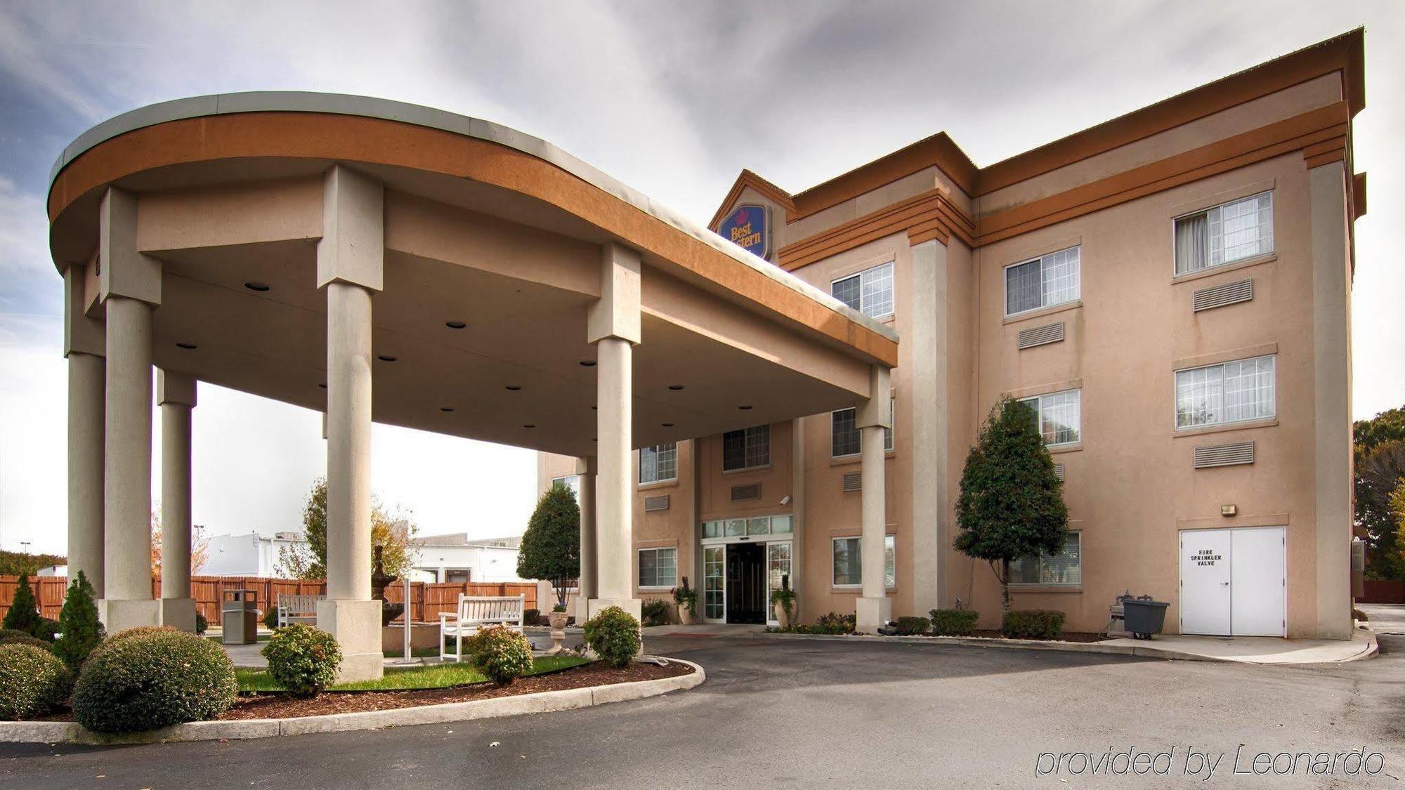 Best Western Plus Newport News Exteriör bild